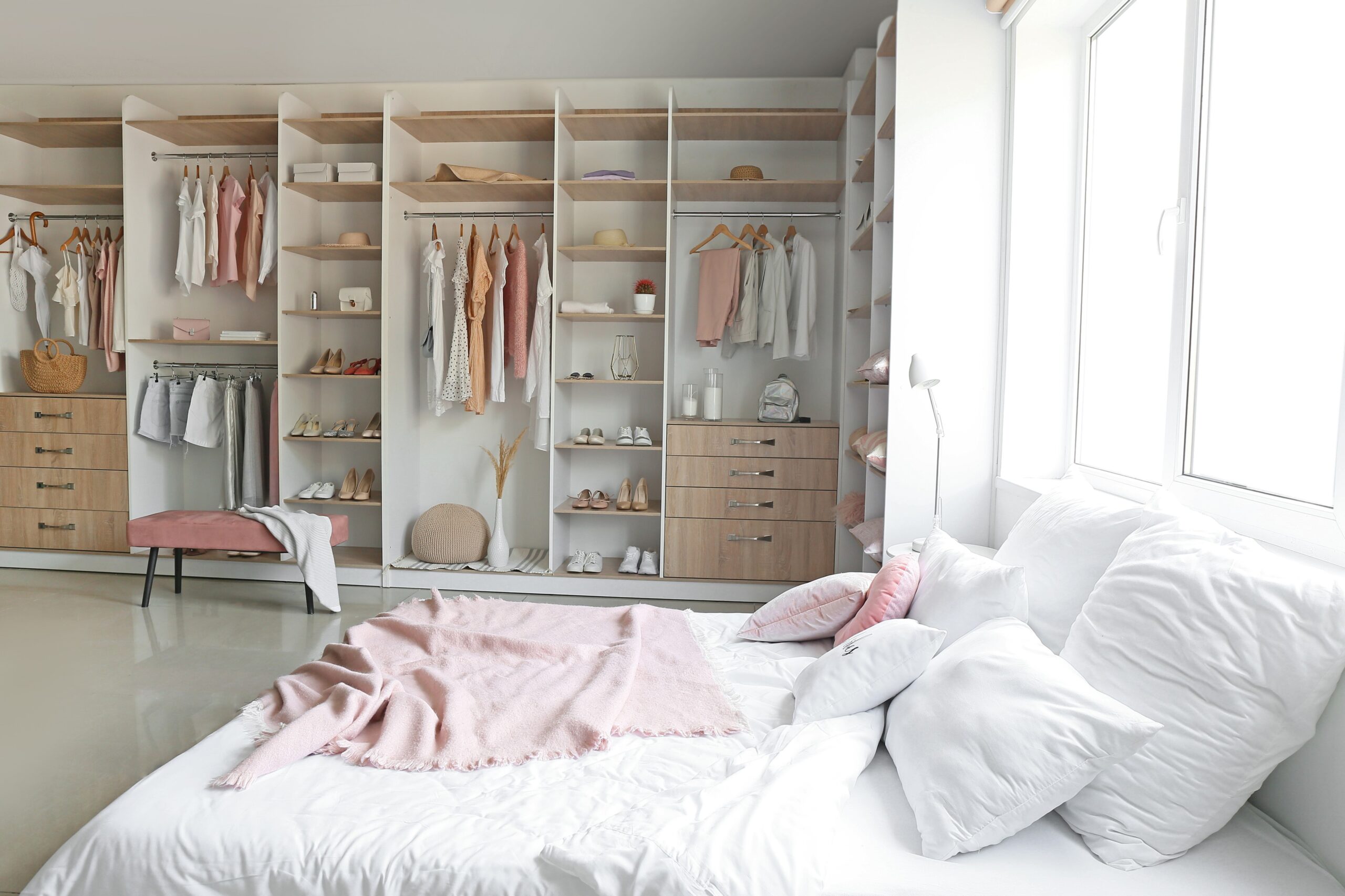 REACH-IN WARDROBE (2) (1)